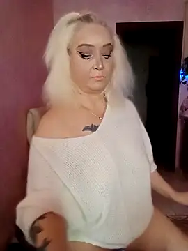 SquirtMilf00 online show from 31, 3, 2026