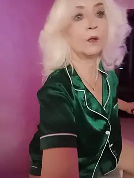 SquirtMilf00 online show from 16, 3, 2026