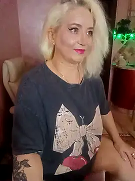 SquirtMilf00 online show from 12, 3, 2026