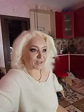 SquirtMilf00 online show from 26, 9, 2025