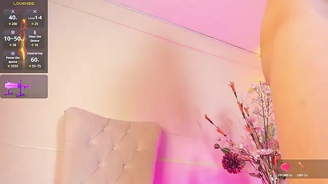 bella houston  online show from 5, 10, 2025