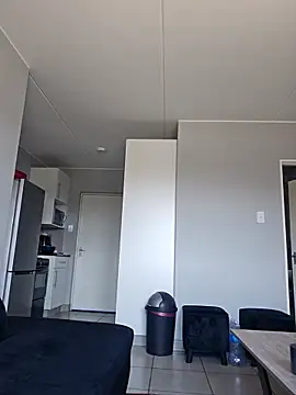 Snapshot of mojaymort chatting on 12, 10, 2025 mojaymort online show from 12, 10, 2025