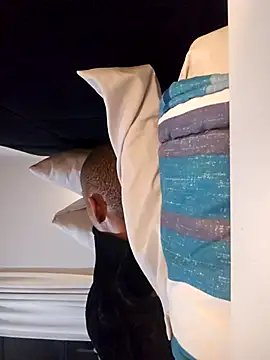 Snapshot of mojaymort chatting on 16, 9, 2025 mojaymort online show from 16, 9, 2025