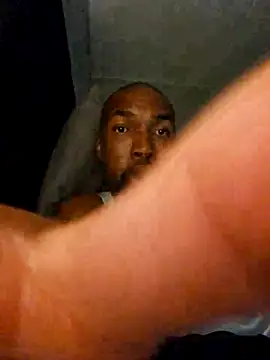 Snapshot of mojaymort chatting on 30, 10, 2025 mojaymort online show from 30, 10, 2025