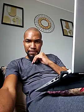 Snapshot of mojaymort chatting on 20, 10, 2025 mojaymort online show from 20, 10, 2025