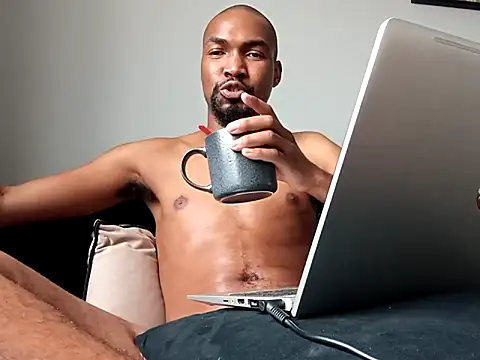 Snapshot of mojaymort chatting on 26, 9, 2025 mojaymort online show from 26, 9, 2025