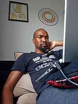 Snapshot of mojaymort chatting on 29, 9, 2025 mojaymort online show from 29, 9, 2025