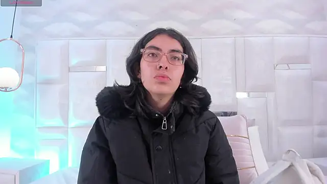 Im Molly Angel online show from 26, 10, 2025