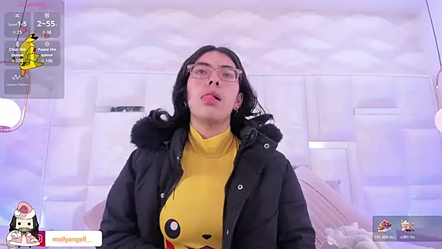 Im Molly Angel online show from 30, 11, 2025