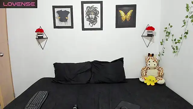 Alysson Billy online show from 4, 10, 2025