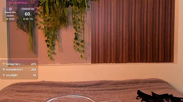 Dakotaferreti online show from 12, 10, 2025