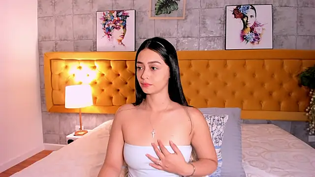 EmilyyRamirez online show from 25, 10, 2025