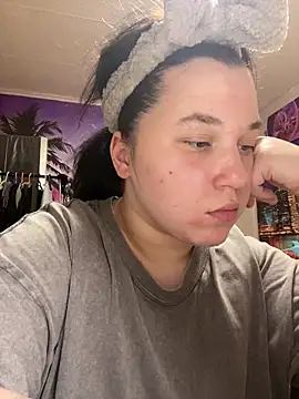 Kemeli008 online show from 8, 11, 2025