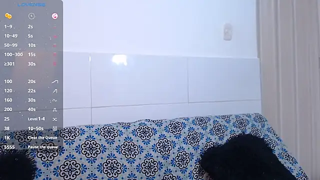 zoewhite2 online show from 13, 9, 2025