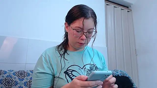 zoewhite2 online show from 6, 10, 2025