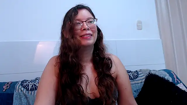 zoewhite2 online show from 1, 12, 2025