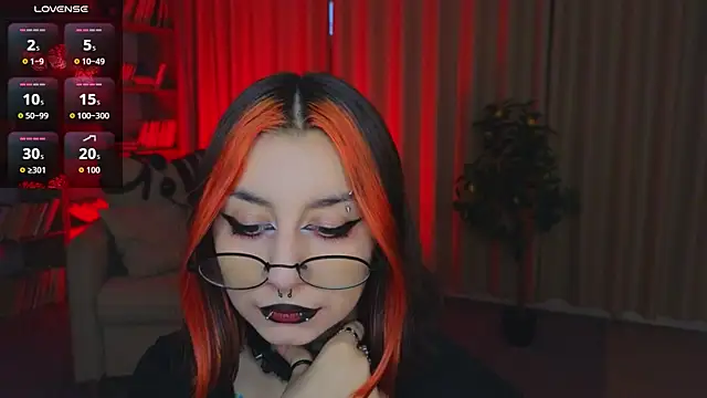 Snapshot of Mistress__Marcelline chatting on 11, 6, 2026 Mistress Marcelline online show from 11, 6, 2026