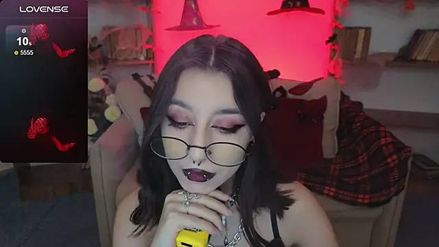 Mistress  Marcelline online show from 17, 10, 2025