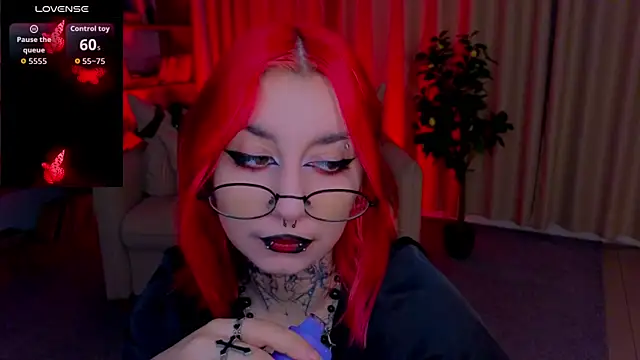 Snapshot of Mistress__Marcelline chatting on 11, 7, 2026 Mistress Marcelline online show from 11, 7, 2026