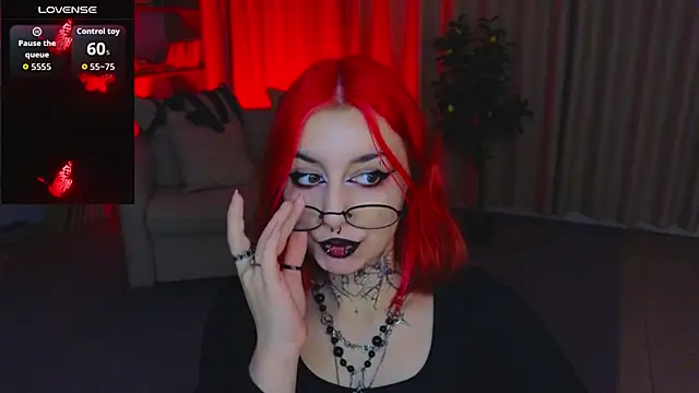 Snapshot of Mistress__Marcelline chatting on 5, 7, 2026 Mistress Marcelline online show from 5, 7, 2026