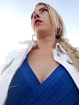 DeeA Blondy online show from 23, 9, 2025