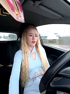 DeeA Blondy online show from 8, 10, 2025