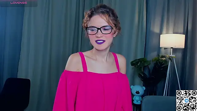 EdlinGathright online show from 25, 11, 2025