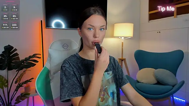 Cherry   Kiss online show from 3, 5, 2026