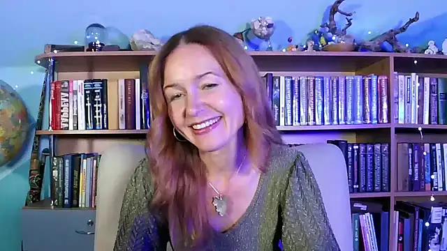 Foxilady357 online show from 11, 10, 2025