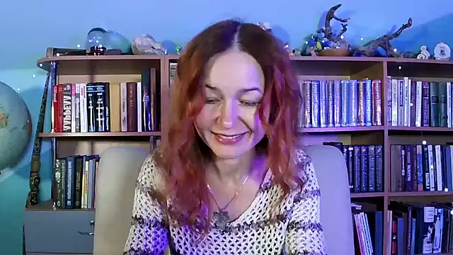 Foxilady357 online show from 4, 12, 2025