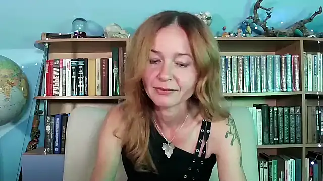 Foxilady357 online show from 14, 9, 2025