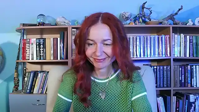 Foxilady357 online show from 15, 4, 2026