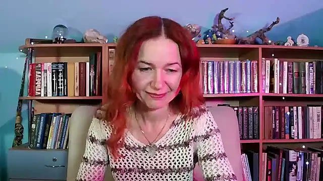 Foxilady357 online show from 4, 3, 2026