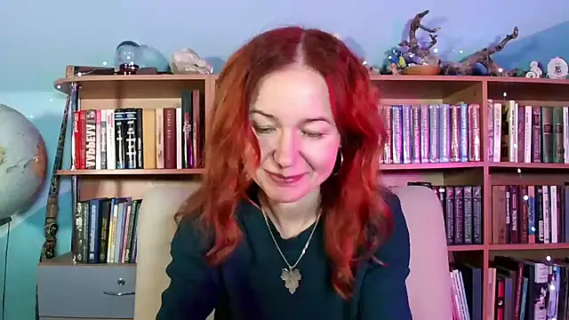 Foxilady357 online show from 16, 12, 2025