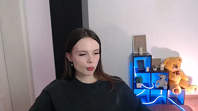 Ariella ari online show from 28, 10, 2025