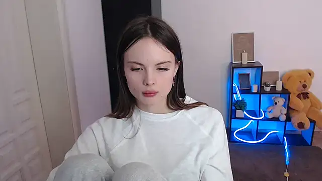 Ariella ari online show from 12, 11, 2025