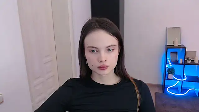 Ariella ari online show from 16, 12, 2025