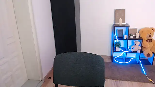 Ariella ari online show from 10, 11, 2025