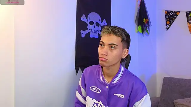 yulian vasquez online show from 21, 10, 2025