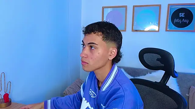 yulian vasquez online show from 12, 9, 2025