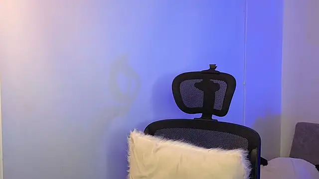 yulian vasquez online show from 6, 10, 2025