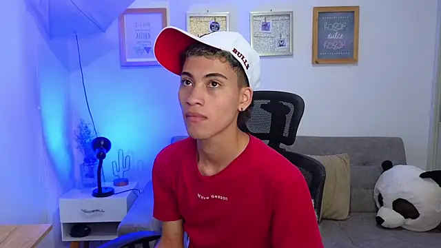 yulian vasquez online show from 20, 11, 2025