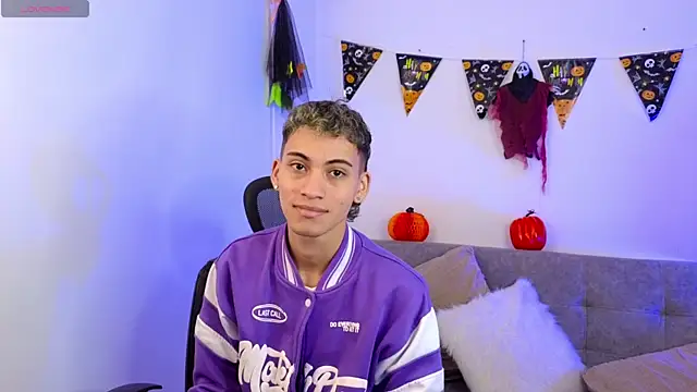 yulian vasquez online show from 29, 10, 2025