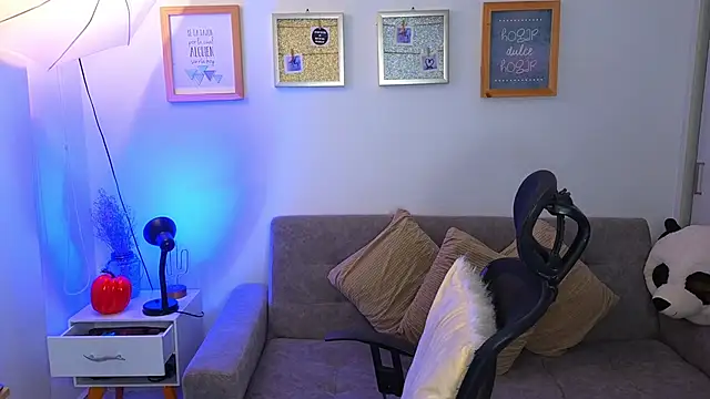 yulian vasquez online show from 11, 11, 2025