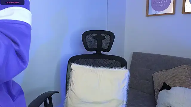 yulian vasquez online show from 24, 9, 2025