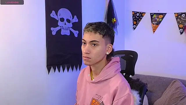 yulian vasquez online show from 17, 10, 2025