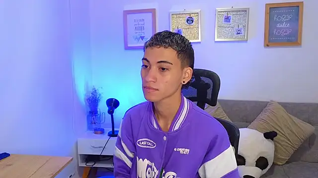 yulian vasquez online show from 18, 12, 2025