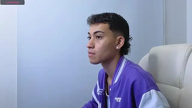 yulian vasquez online show from 15, 9, 2025