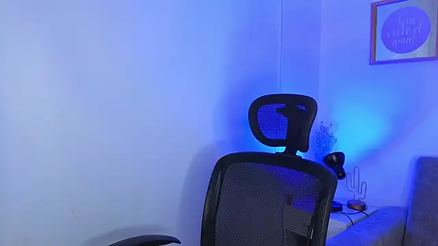 yulian vasquez online show from 18, 9, 2025