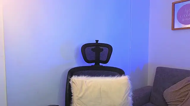 yulian vasquez online show from 10, 10, 2025